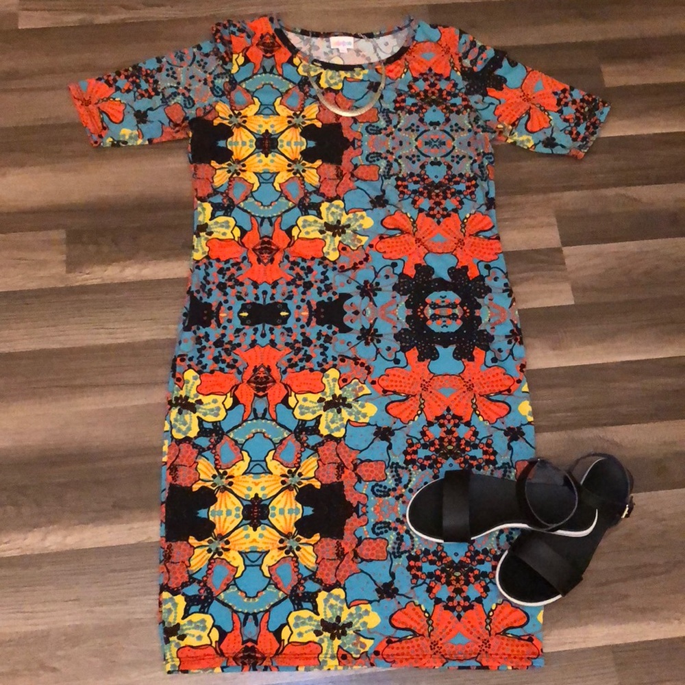 NWOT LuLaRoe LLR XL Julia dress